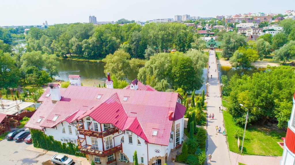 Zdybanka Hotel Sumy Exterior foto